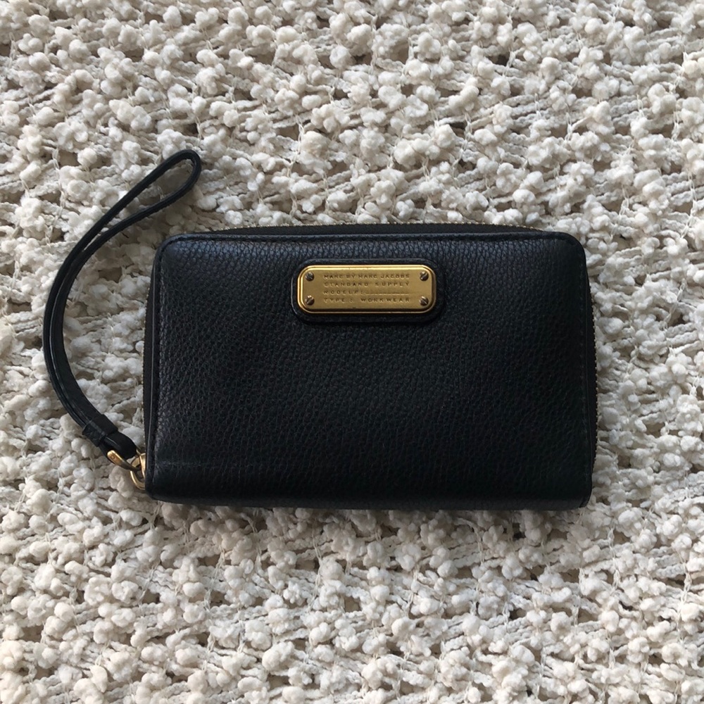 Marc by Marc Jacobs smartphone wallet
